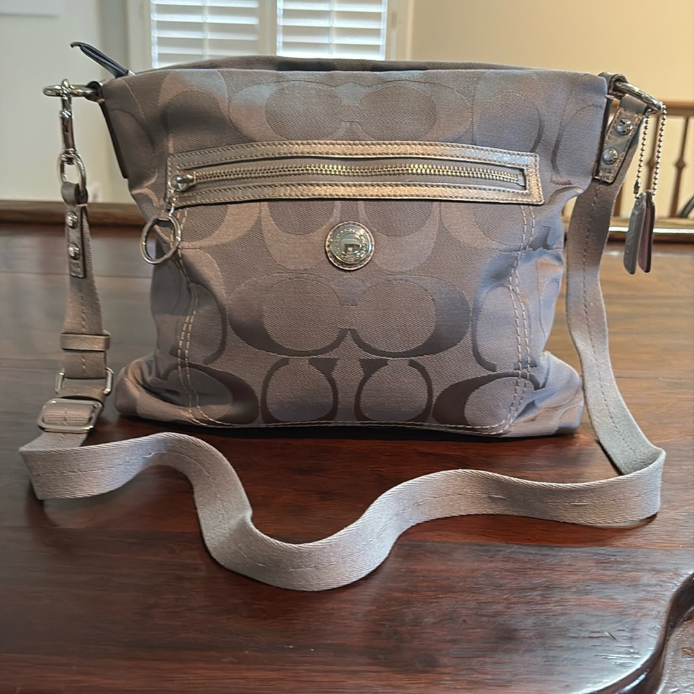COACH Signature Crossbody Bag/Silver